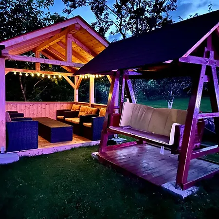 Pensiunea Casa Eden 게스트하우스 3*